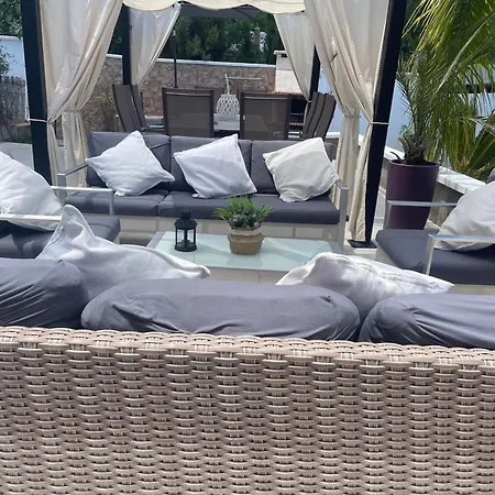 Palmera Villa *